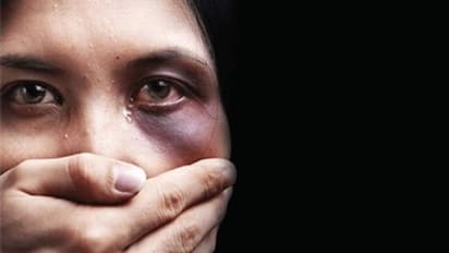 అత్త ముక్కు కొరికిన కోడలు..!