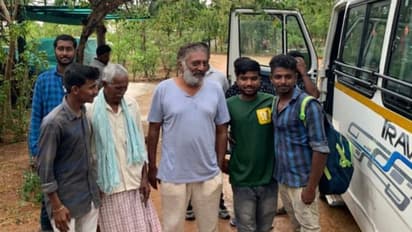 അതിഥി തൊഴിലാളികളെ സഹായിക്കാന് കടം വാങ്ങാനോ യാചിക്കാനോ തയ്യാര്: പ്രകാശ് രാജ്