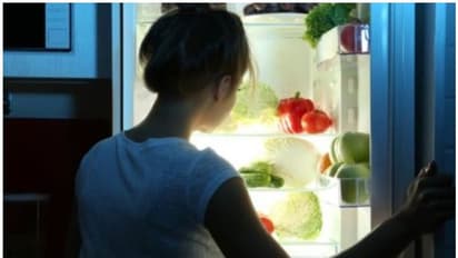 ശരീരഭാരം കുറയ്ക്കണമെന്നുണ്ടോ; രാത്രിയിൽ ഈ ഭക്ഷണങ്ങള് ഒഴിവാക്കൂ...