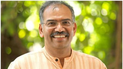 വിദ്യാഭ്യാസം ഓൺലൈനാകുമ്പോൾ; മാർ​ഗ നിർദ്ദേശങ്ങൾ പങ്കുവച്ച് മുരളി തുമ്മാരുകുടി