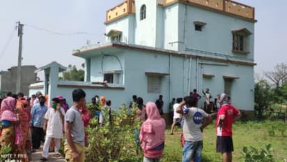 মা ও মেয়ের রহস্যমৃত্যু, বাড়ি থেকে জোড়া মৃতদেহ উদ্ধার পুলিশের