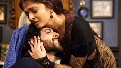 Guzaarish completes 10 years: Hrithik Roshan gets emotional; pens down heartfelt note