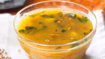 ഇതാ വ്യത്യസ്തമായ ഒരു രസം, കിടിലൻ 'മാങ്ങ രസം' ഉണ്ടാക്കിയാലോ...