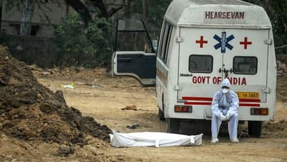 তৈরি থাকুন ১৮ই জুনের জন্য, হিসাব বলছে ভারতে মাথায় চড়ে বসবে করোনা