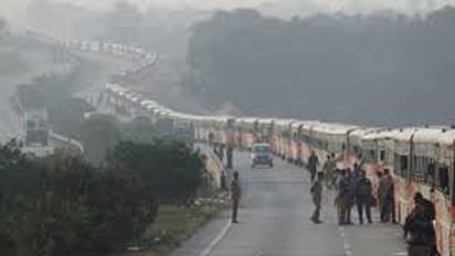 Fact check: Did Kumbh Mela buses pass off as migrant buses arranged by Congress leader?