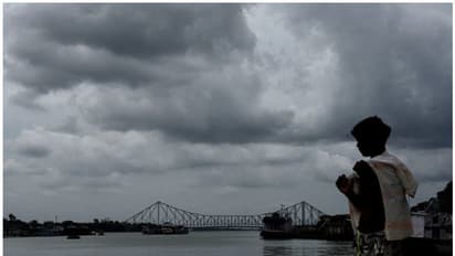 തീരം തൊടാന്‍ ഉംപുണ്‍; അ‌‌ഞ്ച് ലക്ഷം പേരെ ഒഴിപ്പിച്ചു