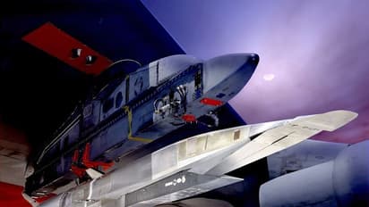 ஒரு மணி நேரத்தில் சீனாவை சாம்பலாக்க அதிநவீன ஏவுகணை தயார்..!! சொல்லாமல் சொன்ன ட்ரம்ப்..!!