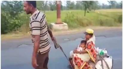 ലോക്ക് ഡൗൺ: എങ്ങനെയെങ്കിലും നാട്ടിലെത്തണം; ഈ ചിത്രങ്ങൾ പറയും അതിഥി തൊഴിലാളികളുടെ ദുരിതപാതകൾ...