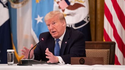 'കൊറോണ വൈറസ് ചൈനയിൽ നിന്നുള്ള മോശം സമ്മാനം': ഡോണൾഡ് ട്രംപ്