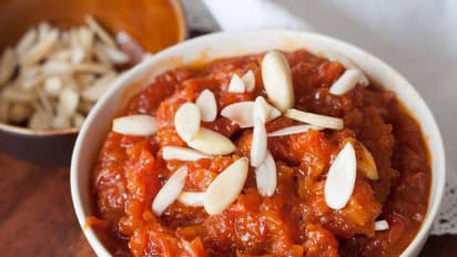 വീട്ടിൽ കാരറ്റ് ഇരിപ്പുണ്ടോ; കിടിലൻ ഹൽവ തയ്യാറാക്കിയാലോ...