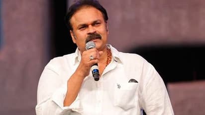 గాడ్సే విషయంలో నాగబాబుకు ఆర్జీవీ సపోర్ట్.. తొక్కిపెట్టారు అంటూ సంచలనం