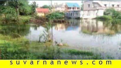 ಕಾಲುವೆಯಲ್ಲಿ ಹೂಳು ತುಂಬಿ ಗ್ರಾಮಕ್ಕೆ ನುಗ್ಗಿದ ನೀರು..!