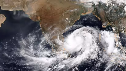 Cyclone Amphan: 72 people dead, including 17 in Kolkata