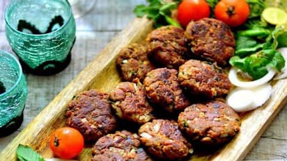 रमजान का स्वाद बढ़ा देगा मटन शमी कबाब, इतना नर्म कि खाते ही घुल जाता है मुंह में