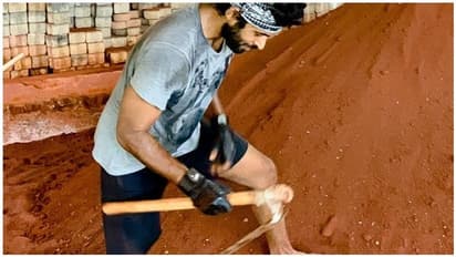 ஊரடங்கு ஓய்வு... கையில் மண்வெட்டியை பிடித்து விவசாயத்தில் இறங்கிய இளம் ஹீரோ..!