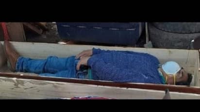 ലോക്ഡൗണ് നിയമം ലംഘിച്ചു; അറസ്റ്റ് ചെയ്യാനെത്തിയ പൊലീസ് കണ്ടത്...