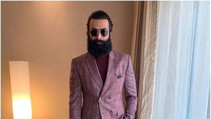 சொந்த மண்ணில் கால் வைத்த பிருத்விராஜ்... பாலைவனத்தில் இருந்து தப்பி வந்த மகிழ்ச்சியில் படக்குழு...!