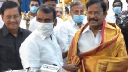 அதிமுக அமைச்சர்களுடன் தொடர்பில் திமுக நிர்வாகிகள்...  உடன்பிறப்புகளை கலங்கடிக்கும் வி.பி.துரைசாமி..!