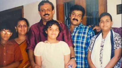 சின்ன வயசுல இவ்வளவு குண்டா..? வைரலாகும் நடிகை கீர்த்தி சுரேஷ் புகைப்படம்!