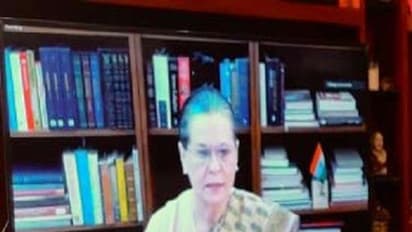 ವಿಪಕ್ಷ ನಾಯಕರೊಂದಿಗೆ ಸೋನಿಯಾ ವಿಡಿಯೋ ಸಂವಾದ: ಮಣ್ಣಿನ ಮಗನಿಗೆ ಮೊದಲ ಪ್ರಾಶಸ್ತ್ಯ