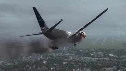 ಕರಾಚಿ ವಿಮಾನ ದುರಂತ ನೋಡಿ ನಕ್ಕ ಭಾರತೀಯರನ್ನು ಸ್ಯಾಡಿಸ್ಟ್ ಎಂದ ಪಾಕ್ ನೆಟ್ಟಿಗರು