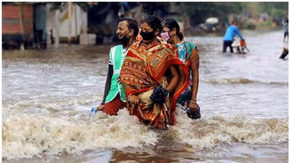 ഉംപുൺ ചുഴലിക്കാറ്റ്: ബംഗാളിൽ രക്ഷപ്രവർത്തനം തുടരുന്നു; സര്ക്കാര് സഹായം വൈകുന്നതില് പ്രതിഷേധം