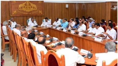 കൊവിഡ് പ്രതിരോധം ചർച്ച ചെയ്യാൻ  സംസ്ഥാനത്ത് ബുധനാഴ്ച സർവ്വകക്ഷി യോഗം