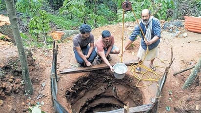 ലോക്ക്ഡൗണിൽ കിണറെന്ന സ്വപ്നം യാഥാർത്ഥ്യമാക്കി ഒരു കുടുംബം; കുഴിച്ചത് 28 അടി, ഇത് ഒത്തുചേരലിന്റെ ഫലം