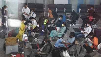 ఢిల్లీలోనే 82 ఫ్లైట్స్ క్యాన్సిల్: ఆందోళనలో ప్రయాణీకులు
