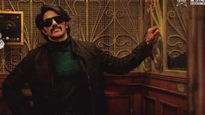 பாப் கட்டிங் ஹேர்... அடர் மீசை... என ஆளே அடையாளம் தெரியாமல் மாறிய முன்னணி நடிகர்! ஃபர்ஸ்ட் லுக் இதோ...