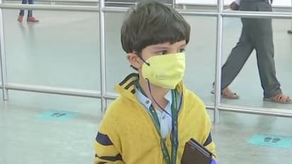 চমকে দিল ৫ বছরের ভিহান শর্মা, একাই পৌঁছে গেল মায়ের কাছে