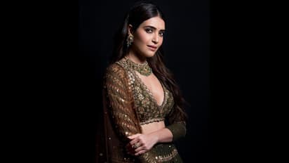 Bigg Boss 15: From Imam Siddiqui to Karishma Tanna; here are 5 contestants who argued with Salman Khan