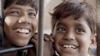 கொஞ்சம் கூட அடையாளமே தெரியாமல் மாறி போன 'காக்கா முட்டை' சிறுவன்! ஆச்சர்யப்பட வைக்கும் புகைப்படம்!