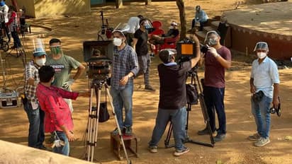 মন্ত্রী অরূপ বিশ্বাসের উপস্থিতিতে বৈঠক, শ্যুটিং শুরুতে সতর্কতা তুঙ্গে টলিউডে