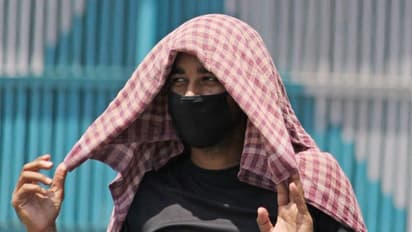 বাড়ছে আদ্রতা জনিত অস্বস্তি, দুই বঙ্গে বজ্রবিদ্যুৎ সহ বৃষ্টির পূর্বাভাস