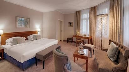 Karnataka: Son drags quarantined father out of private lodge in Mangaluru