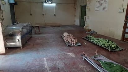 ಬಳ್ಳಾರಿ: ಕೋಲ್ಡ್ ಸ್ಟೋರೇಜ್ ದುರಸ್ತಿ, ವಿಮ್ಸ್ನಲ್ಲಿ ಕೊಳೆಯುತ್ತಿವೆ ಶವಗಳು!