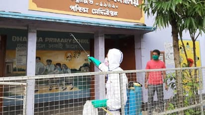 ফের শুরু হবে মিড ডে মিল বিলি, আগেই স্যানিটাইজেশনের প্রক্রিয়া চালু স্কুলে