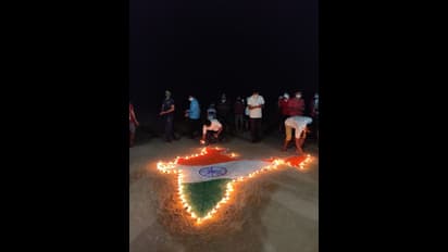 ಯಾರು ಏನು ಕರೆ ಕೊಟ್ಟಿ, ಆದ್ರೂ ದೀಪ ಹಚ್ಚಿ ಅಚ್ಚರಿ ಮೂಡಿಸಿದ ಕ್ವಾರಂಟೈನ್ ಜನ