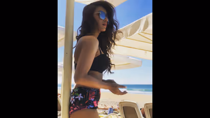 ভক্তদের জন্য বিশেষ উপহার দিতে চলেছেন মিমি, সোশ্যাল মিডিয়ায় রইল চমক