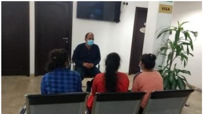 ബാര് നര്ത്തകിമാരാകാന് യുഎഇയിലെത്തിയ മലയാളികളടക്കമുള്ള യുവതികളെ പീഡിപ്പിച്ചു