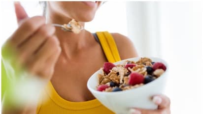 ആഹാരം കഴിച്ച ഉടന് ചെയ്യാൻ പാടില്ലാത്ത നാല് കാര്യങ്ങൾ