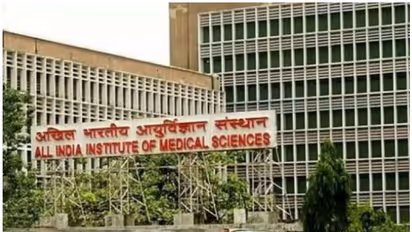 ಸಂಸದರಿಗೆ ವಿಶೇಷ ಚಿಕಿತ್ಸೆ, ಆಸ್ಪತ್ರೆಯಲ್ಲಿ ವಿಐಪಿ ಸಂಸ್ಕೃತಿ ವಿರುದ್ದ ಸಿಡಿದೆದ್ದ ವೈದ್ಯರ ಸಂಘ!