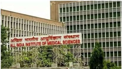 সারা শরীরে কামড়ের দাগ, অজস্র হাড় ভাঙা - ক্রমে কঠিন হচ্ছে দিল্লির নতুন নির্ভয়ার জীবনের লড়াই