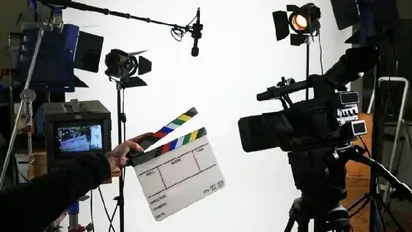 தேவயானி, ஆல்யா மானசா, என கர்ப்பமாக இருக்கும் போது கூட சீரியலில் நடித்த பிரபலங்கள்! யார் யார் தெரியுமா?