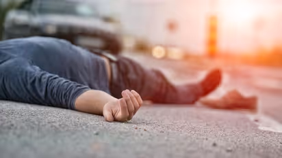 മദ്യലഹരിയിൽ സ്വന്തം ലിംഗം ഛേദിച്ച് കുറ്റിക്കാട്ടിൽ വലിച്ചെറിഞ്ഞു, ബോധം വന്നപ്പോൾ വേദനകൊണ്ട് പുളഞ്ഞ് യുവാവ്