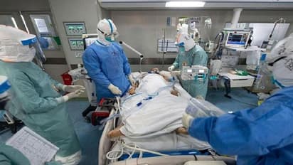 రాజధాని గ్రామాల్లో కరోనా కలకలం... వాలంటీర్ కు పాజిటివ్