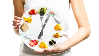 അസിഡിറ്റി വരാതിരിക്കാൻ ശ്രദ്ധിക്കേണ്ട അഞ്ച് കാര്യങ്ങൾ