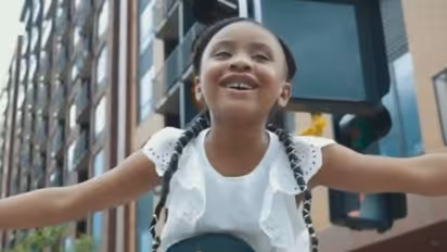 'ഡാഡി ലോകം മാറ്റിമറിച്ചു, പക്ഷേ എന്നോടൊപ്പം കളിക്കാനിനി വരില്ലല്ലോ'; ഫ്ളോയ്ഡിന്റെ മകള്...