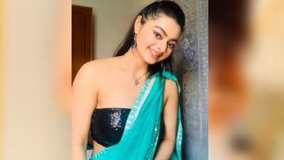 বোল্ডনেসে ছক্কা হাঁকালেন শর্মিষ্ঠা, অভিনেত্রীর ফ্যাশন গোলসে মুগ্ধ ভক্তরা